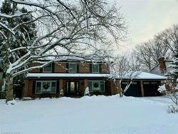 29 Woodside Drive  Hamilton, ON L8T 1C4