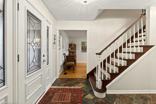 29 Woodside Drive, Hamilton, ON - Indoor Photo Showing Other Room