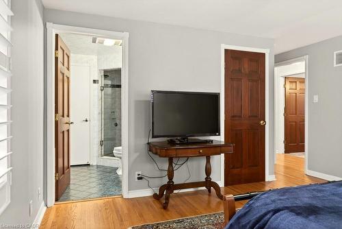 29 Woodside Drive, Hamilton, ON - Indoor