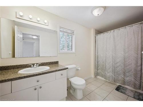 76 Templewood Drive, Kitchener, ON - Indoor Photo Showing Bathroom