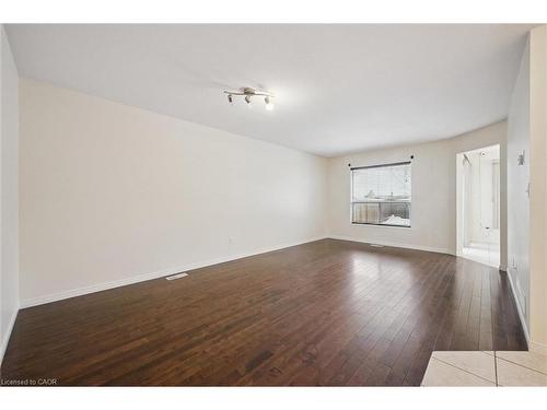 76 Templewood Drive, Kitchener, ON - Indoor