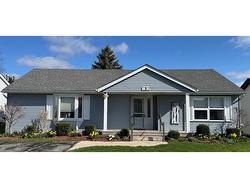 3 Rolling Brook Lane  New Hamburg, ON N3A 2G1