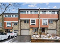 80-915 Inverhouse Drive  Mississauga, ON L5J 4B2