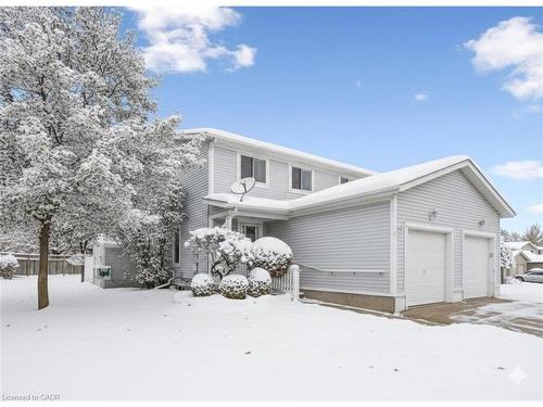 66 Benesfort Drive, Kitchener, ON - Outdoor