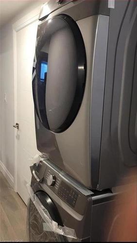 196 Sydney Street S, Kitchener, ON - Indoor Photo Showing Laundry Room