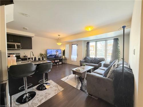922 Apple Hill Lane, Kitchener, ON - Indoor Photo Showing Living Room