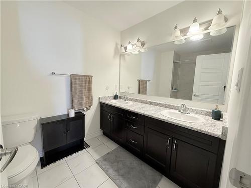 922 Apple Hill Lane, Kitchener, ON - Indoor Photo Showing Bathroom
