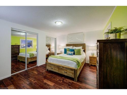 33 Orchid Crescent, Kitchener, ON - Indoor Photo Showing Bedroom