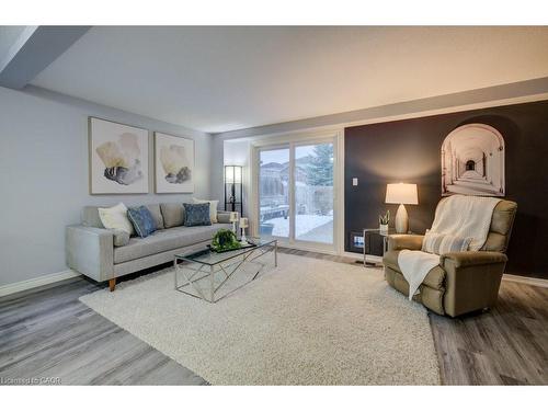 33 Orchid Crescent, Kitchener, ON - Indoor Photo Showing Living Room