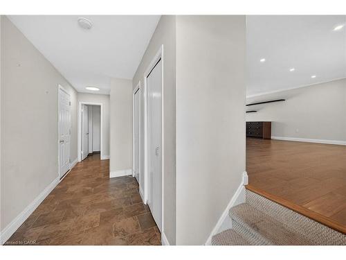 124 Southwood Drive, Cambridge, ON - Indoor Photo Showing Other Room