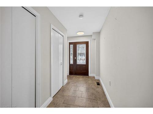 124 Southwood Drive, Cambridge, ON - Indoor Photo Showing Other Room