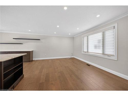 124 Southwood Drive, Cambridge, ON - Indoor Photo Showing Other Room