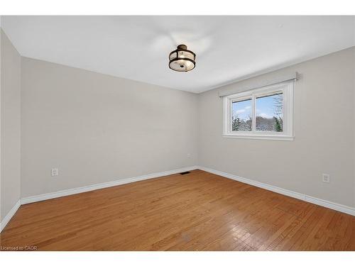 124 Southwood Drive, Cambridge, ON - Indoor Photo Showing Other Room