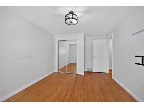 124 Southwood Drive, Cambridge, ON - Indoor Photo Showing Other Room