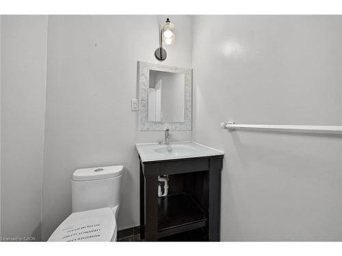 124 Southwood Drive, Cambridge, ON - Indoor Photo Showing Bathroom