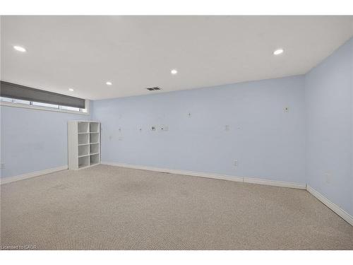 124 Southwood Drive, Cambridge, ON - Indoor Photo Showing Other Room