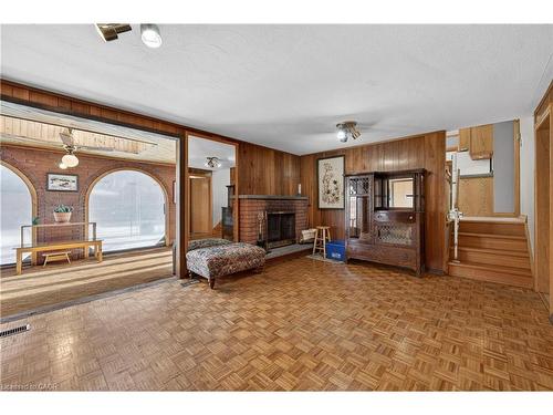77 Upper Paradise Road, Hamilton, ON - Indoor With Fireplace