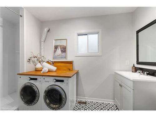 1 Mareve Avenue, Hamilton, ON - Indoor Photo Showing Laundry Room