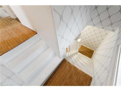 1 Mareve Avenue, Hamilton, ON - Indoor Photo Showing Other Room