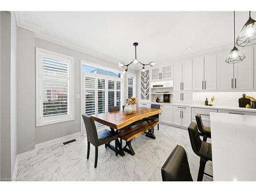 4638 Kearse Street, Burlington, ON - Indoor