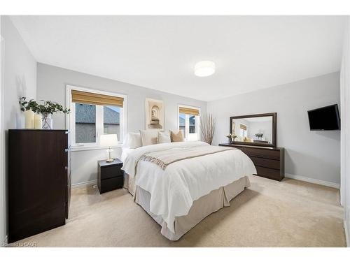 4638 Kearse Street, Burlington, ON - Indoor Photo Showing Bedroom