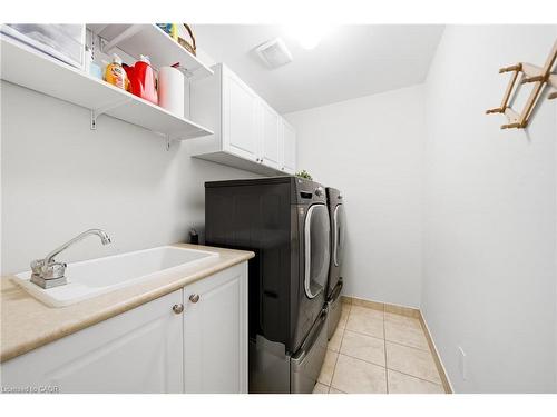4638 Kearse Street, Burlington, ON - Indoor Photo Showing Laundry Room