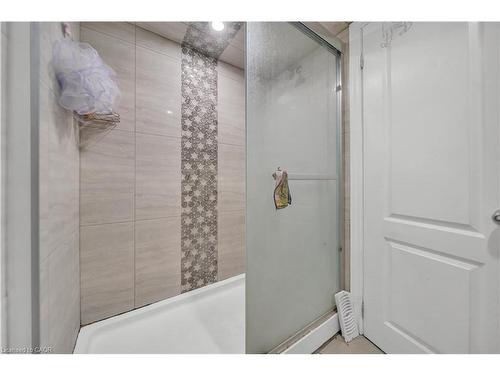 259 Franklin Street S, Kitchener, ON - Indoor Photo Showing Bathroom