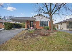 15 Marshall Street  Brantford, ON N3R 3C8