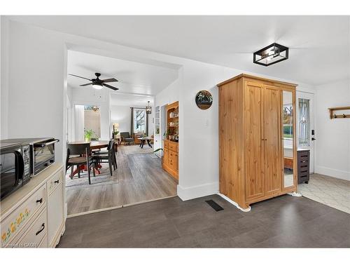 103 Charles Street W, Ingersoll, ON - Indoor