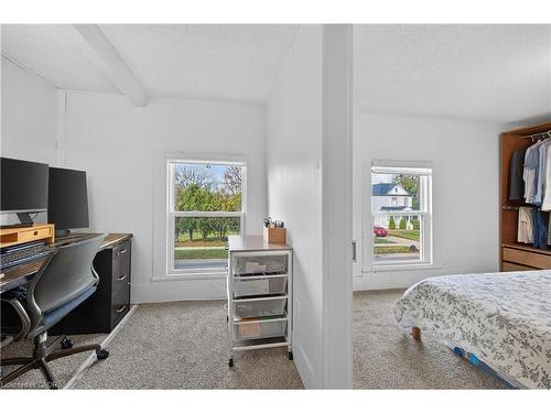 103 Charles Street W, Ingersoll, ON - Indoor Photo Showing Other Room