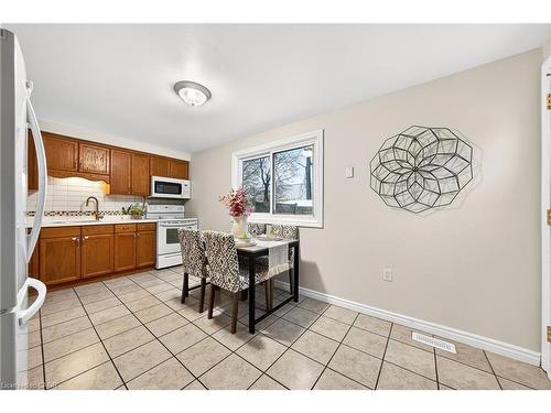 49 Ferguson Avenue, Cambridge, ON - Indoor Photo Showing Kitchen