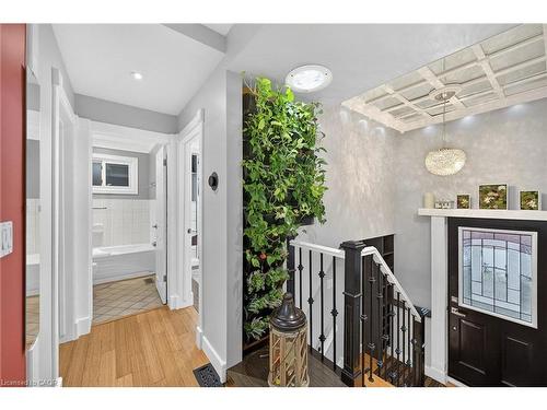 72 Viceroy Court, Hamilton, ON - Indoor Photo Showing Other Room