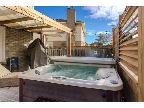 347 Delancey Boulevard, Hamilton, ON - Outdoor