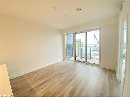 2206-370 Martha Street, Burlington, ON - Indoor Photo Showing Other Room