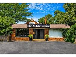 231 8 Highway  Stoney Creek, ON L8G 1E2