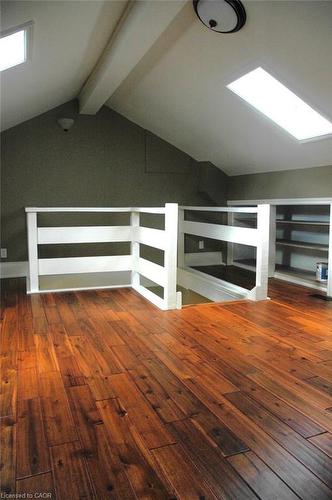 24 Florence Street, Hamilton, ON - Indoor Photo Showing Other Room