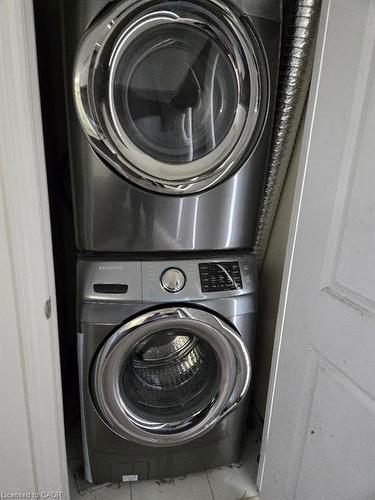 404-650 Sauve Street, Milton, ON - Indoor Photo Showing Laundry Room