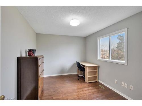 2185 Vista Drive, Burlington, ON - Indoor