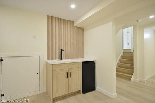 30 Grenadier Road, Cambridge, ON - Indoor Photo Showing Other Room