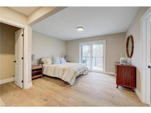 279 Ferndale Place, Waterloo, ON - Indoor Photo Showing Bedroom