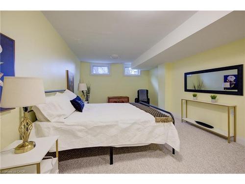 279 Ferndale Place, Waterloo, ON - Indoor Photo Showing Bedroom