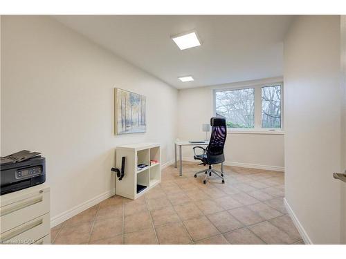 279 Ferndale Place, Waterloo, ON - Indoor