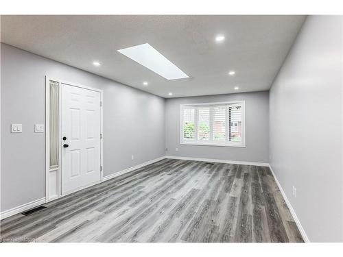 20-1030 Colborne Street E, Brantford, ON - Indoor Photo Showing Other Room