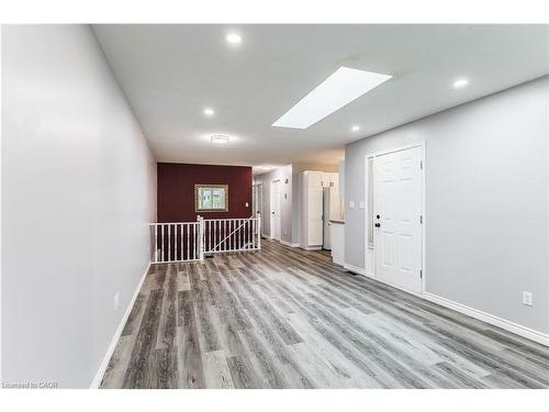 20-1030 Colborne Street E, Brantford, ON - Indoor Photo Showing Other Room