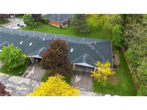 20-1030 Colborne Street E, Brantford, ON - Outdoor