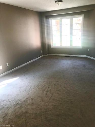 59 Mcfarlane Drive, Cambridge, ON - Indoor Photo Showing Other Room