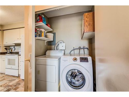 405-89 Westwood Road, Guelph, ON - Indoor Photo Showing Laundry Room