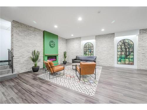 405-89 Westwood Road, Guelph, ON - Indoor