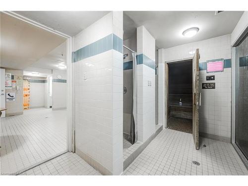 405-89 Westwood Road, Guelph, ON - Indoor Photo Showing Other Room