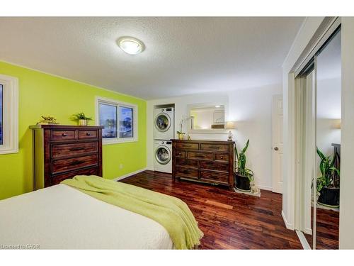 33 Orchid Crescent, Kitchener, ON - Indoor Photo Showing Bedroom